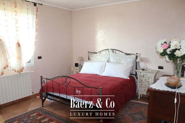 photo 32 Villa for sale 244 m²