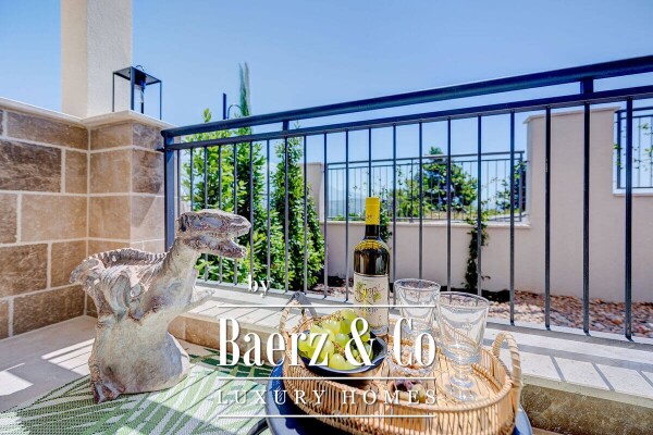 photo 9 New Apartment near sea in High End Resort