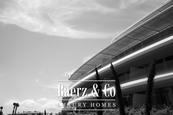 photo 5 Apartments and Villas - Estepona - Ref: 8096