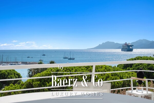 photo 4 Large 4 room apartment near the Port du Canto