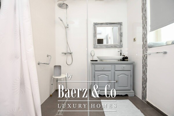 photo 21 Istria, Umag, beautiful house with pool, first row to the sea, NKP 430m2