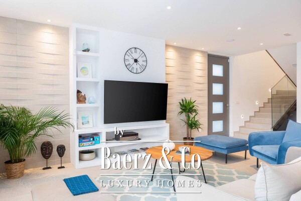 photo 26 Brac, modern villa with pool located in a natural bay