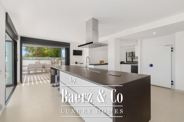 photo 18 Villa - Marbella East - Ref: 8321