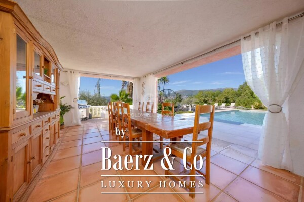 photo 14 Beautiful villa located in a quiet area with panoramic view