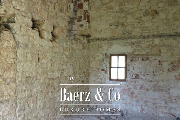 photo 6 Rovinj, impressive stone house