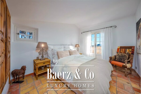 photo 15 Mandelieu's hill - Provencal-style villa - Sea view