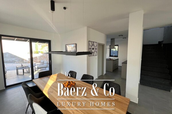 photo 5 Istria, Smoljanci, a modern, newly built villa with a pool and sea view