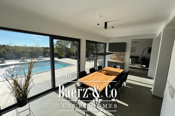 photo 6 Istria, Smoljanci, a modern, newly built villa with a pool and sea view