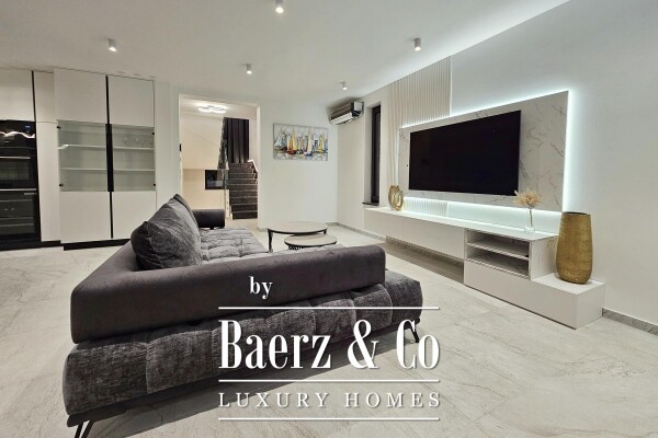 photo 11 Podstrana, a beautiful villa with a panoramic view of the sea