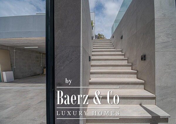 photo 28 Maravillosa villa recién terminada en Costa Adeje