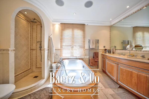 photo 15 Super property in a closed domain, sea view