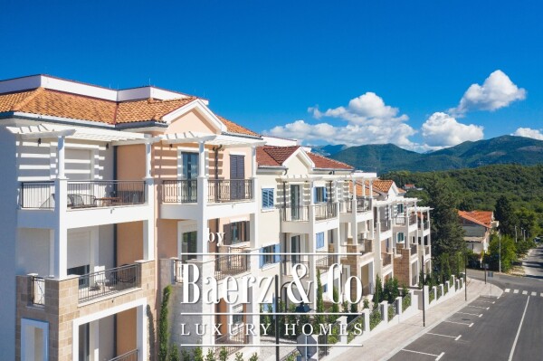 photo 5 Three Bedroom Apartment near Sea in Luxury Resort