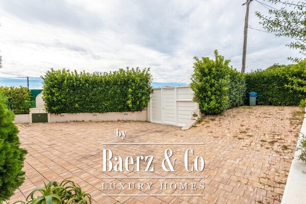 photo 33 Seget Donji, exceptional property with two buildings, swimming pool, jucuzzi and garden