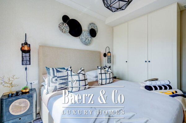 photo 10 Two Bedroom Apartment near Sea in a Luxury Project