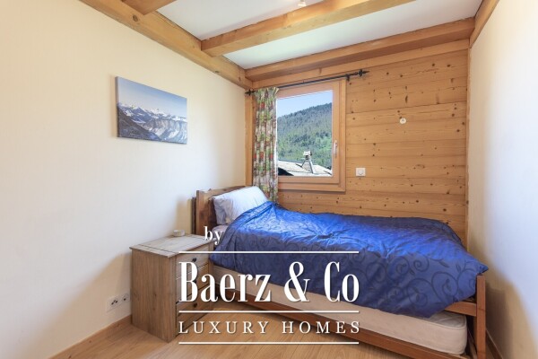 photo 13 SPACIOUS SEMI-DETACHED FARMHOUSE - MOUNTAIN VIEW