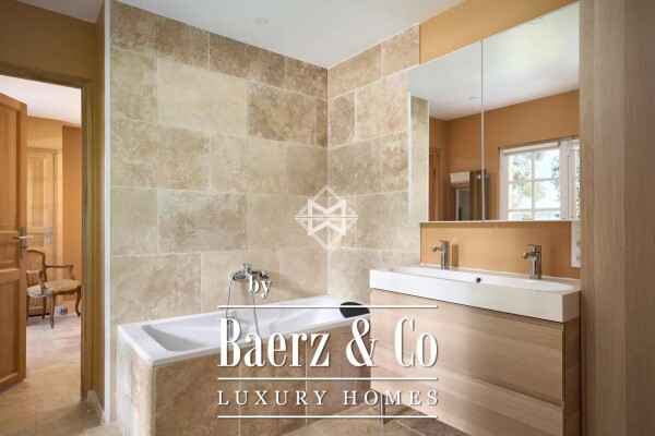 photo 15 Rayol-Canadel-sur-Mer in a quiet area, with sea view and within walking distance of the beach - Provençal property built on large flat land