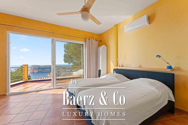 photo 8 Breathtaking sea view villa high above Cala Llamp