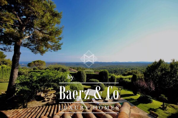 photo 18 Provençal house with sea view in sought-after estate