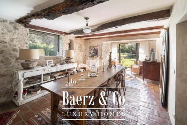 photo 4 charming villa on exceptional garden