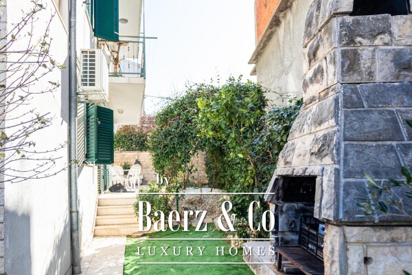 photo 16 Podstrana, house with four  apartments, 340m2