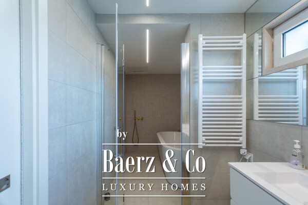 photo 31 5-Bedroom Penthouse in Estoril - Sea View