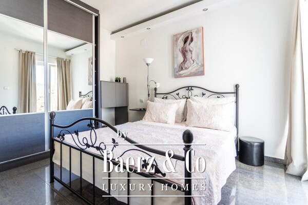 photo 13 Vis,  Attractive House with 311 m² of Living Space on a 2,027 m² Plot