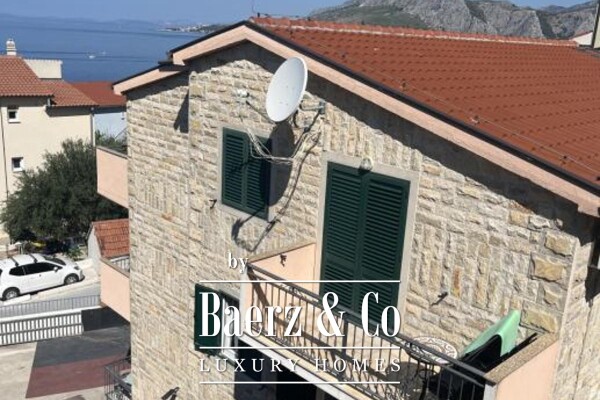 photo 6 Omiš, Nemira, stone apartment house with sea view