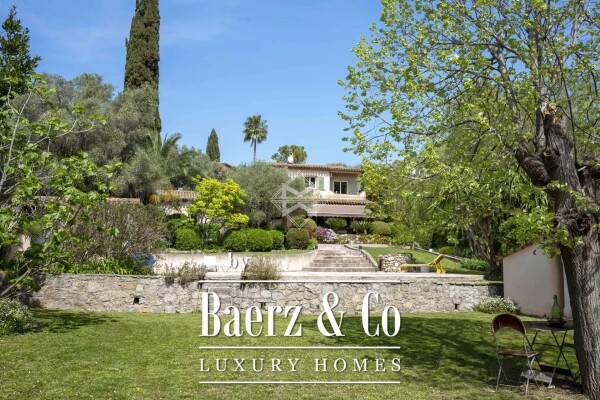 photo 3 Charming Provençal Villa in Mougins