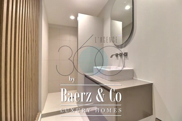 photo 21 CONTEMPORARY VILLA WITH UNOBSTRUCTED VIEW