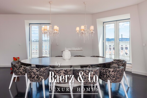 photo 1 Beautiful luxury home in Estrela, Avenida 24 de Julho (Santos-o-Velho)