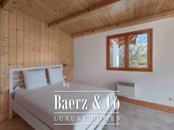 photo 7 5 bed room family chalet - Mont Blanc views