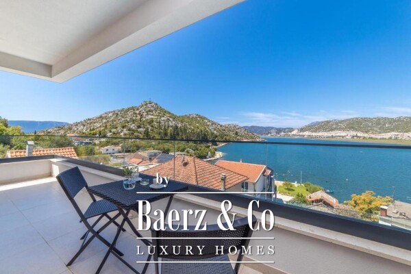 photo 8 Ploče, Rogotin, urban villa with pool and sea view