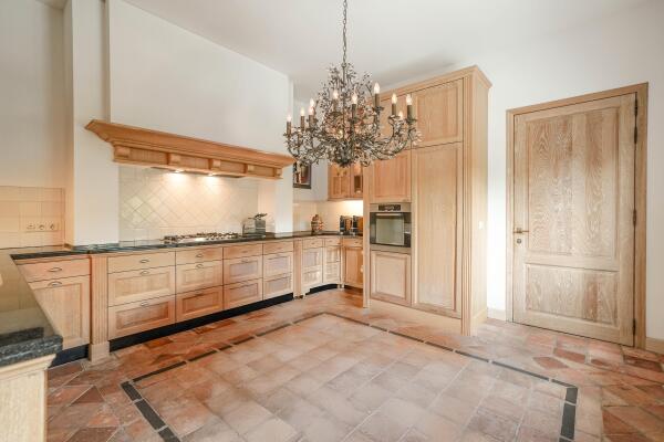 photo 11 Nederhoflaan 12