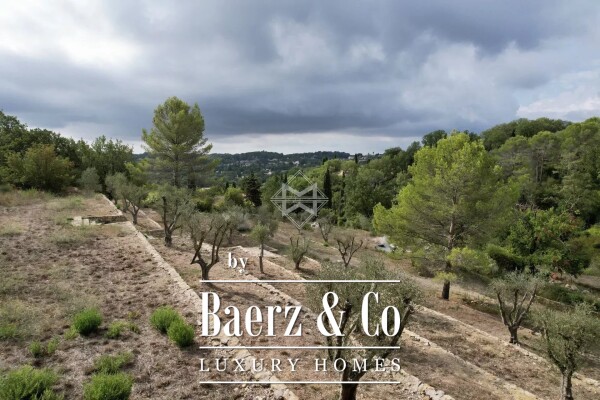 photo 6 Sole Agent : 1 hectare plot within walking distance of the village