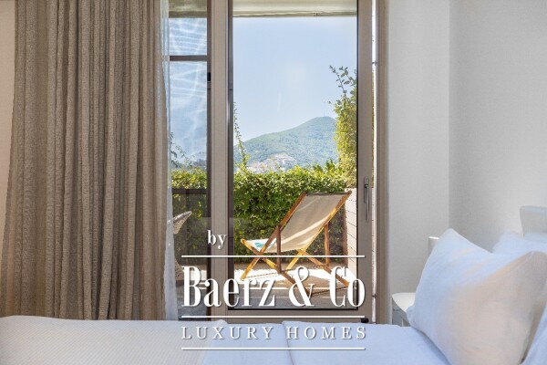 photo 8 Luxurious Apartment in a 5* Hotel in Budva