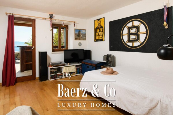 photo 7 Brač, Murvica, stone house with five residential units and sea view