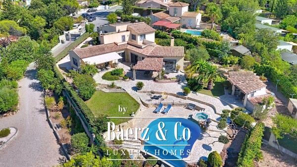 photo 1 EXCEPTIONAL PROVENCAL WITH CONTEMPORARY ELEGANCE