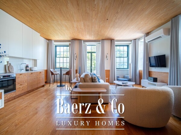 photo 12 Fully Renovated & Exclusive building