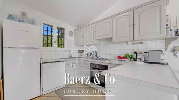 photo 9 Charming Varois-Style Property with Sea and Hill Views – La Croix-Valmer