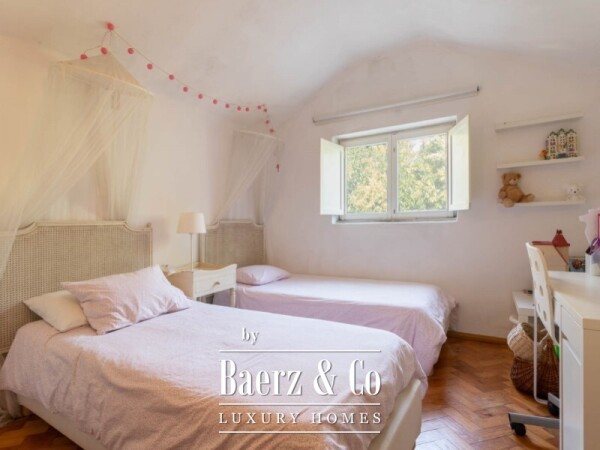 photo 30 8 bedroom villa with garden and swimming pool, in Galamares, Sintra