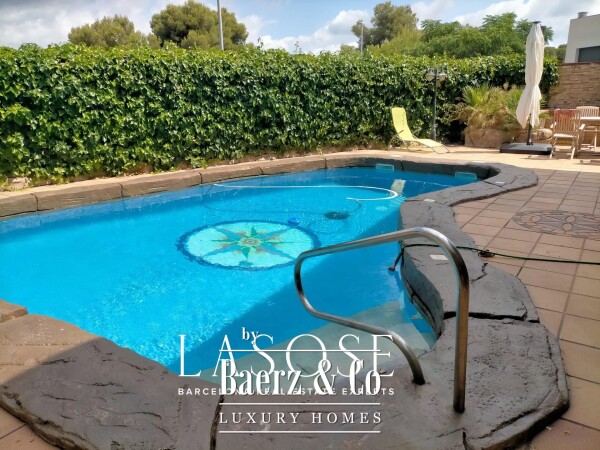 photo 13 Sant Pere de Ribes, Els Cards