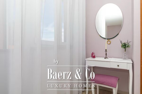 photo 19 Kaštel Sućurac, beautiful house with swimming pool in the first row to the sea