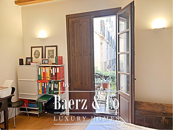 photo 10 Prestigious Apartment in a 17th-Century Historic Building