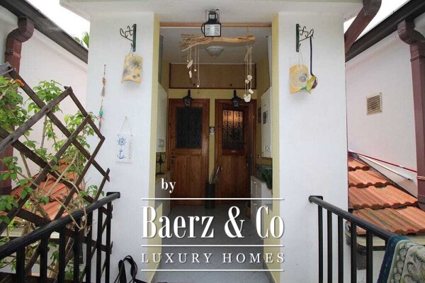 photo 3 2 x Villa for sale 350 m² (ca. 1975) + 125 m² (2006)