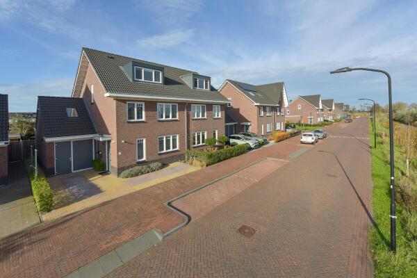 photo 42 Waterpeil 52