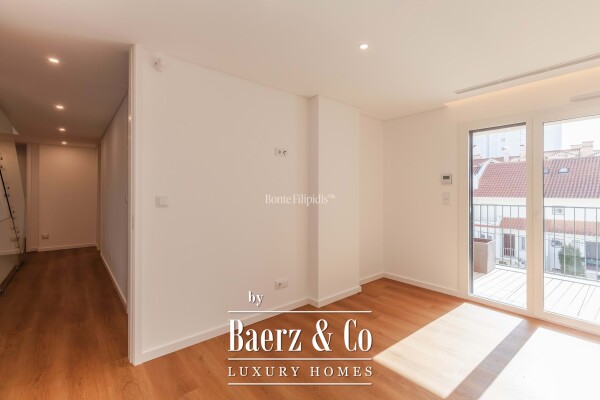 photo 20 Beautiful luxury home in Carcavelos e Parede, Parede