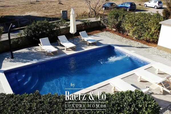 photo 2 Krk, Punat, detached house with two apartments 100 m² each, swimming pool, garage, sauna