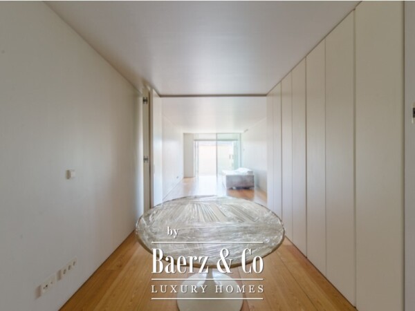 photo 34 One Bedroom apartments plus 1 on Av. July 24 in a building with signature of Arq. Aires Mateus