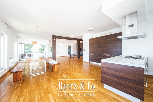 photo 11 Zagreb, Jelenovac, spacious three bedroom apartment with balcony and garden, with 2 garage, 202 m²