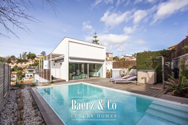 photo 1 Contemporary Elegance, Absolute Light and an Exclusive Lifestyle